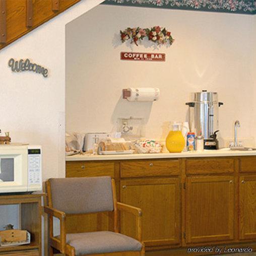 Deluxe Inn Nebraska City Restaurant bilde